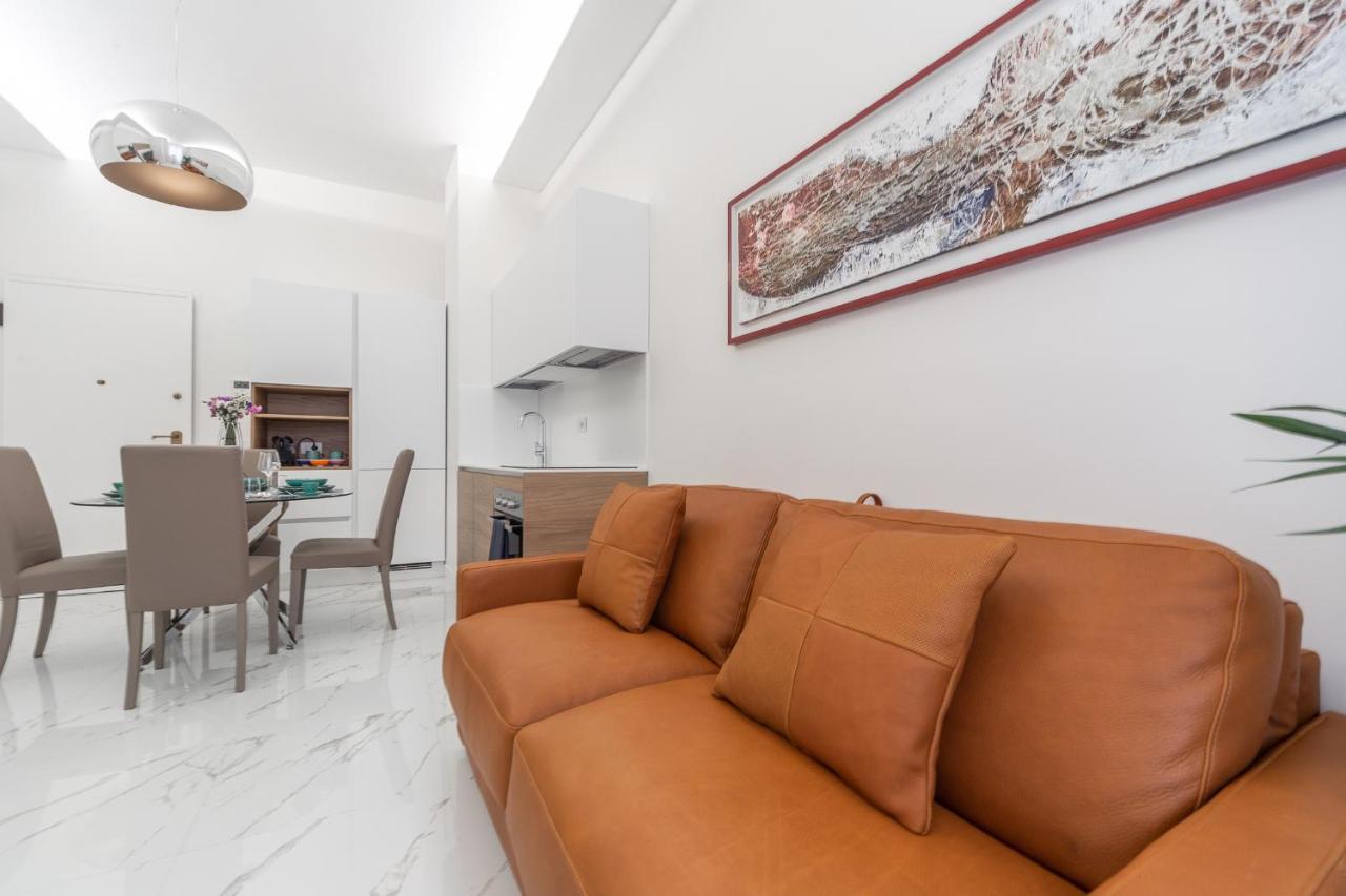 Milano Duomo Cozy Apartment Bagian luar foto